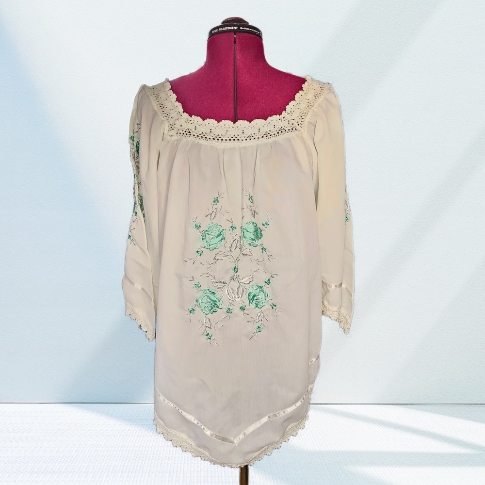 Vintage Made In Greece Peasant Top Boho Tunic Embroidered Green Floral Detail